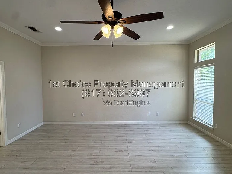 6376 Newport Ct — Photo 34