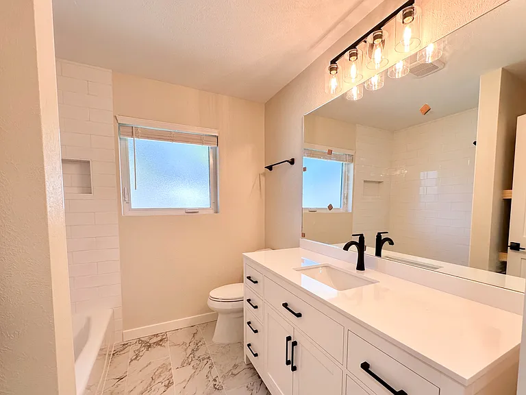 2504 Sinclair Ave — Photo 18