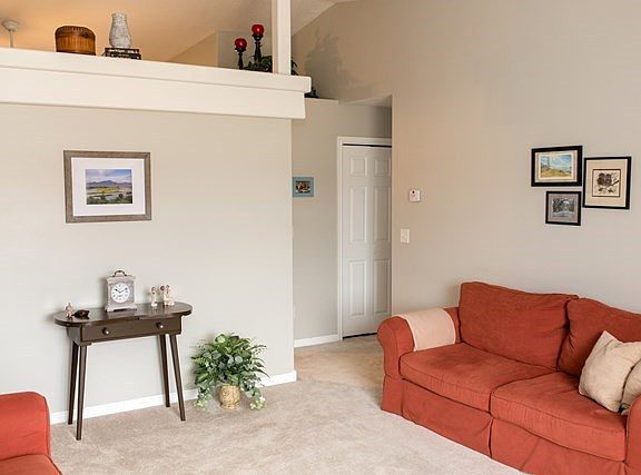 3rd image of 3732 E Silverwood Cir