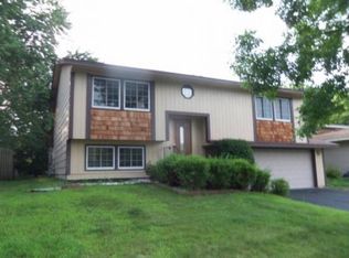 10471 Quince St NW, Coon Rapids, MN 55433