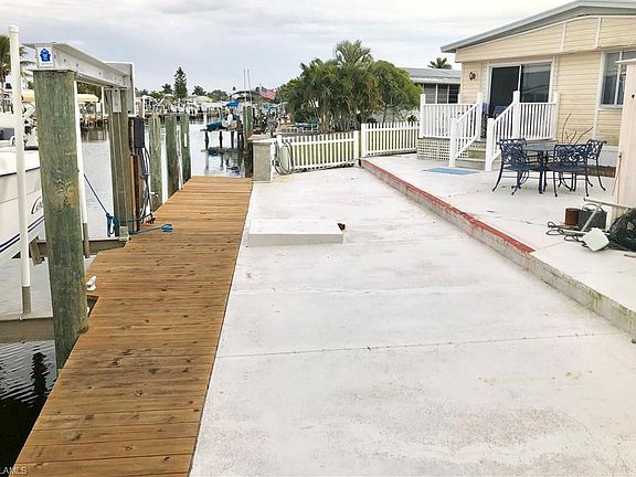 3rd image of 3862 Blueberry Ln
