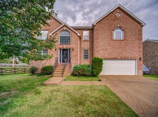 421 Cumberland Hills Dr, Hendersonville, TN 37075