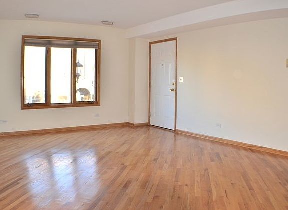 5th image of 3138 Oak Park Ave Unit N2