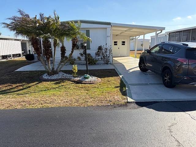 1st image of 2111 Banyan Way