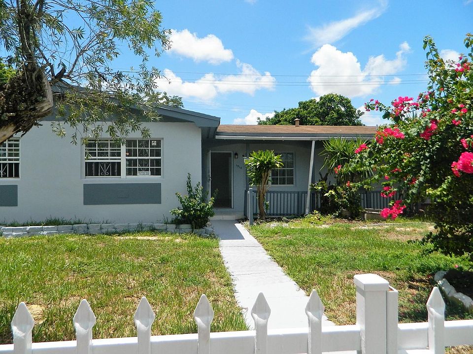 1st image of 1910 NW 191 #1