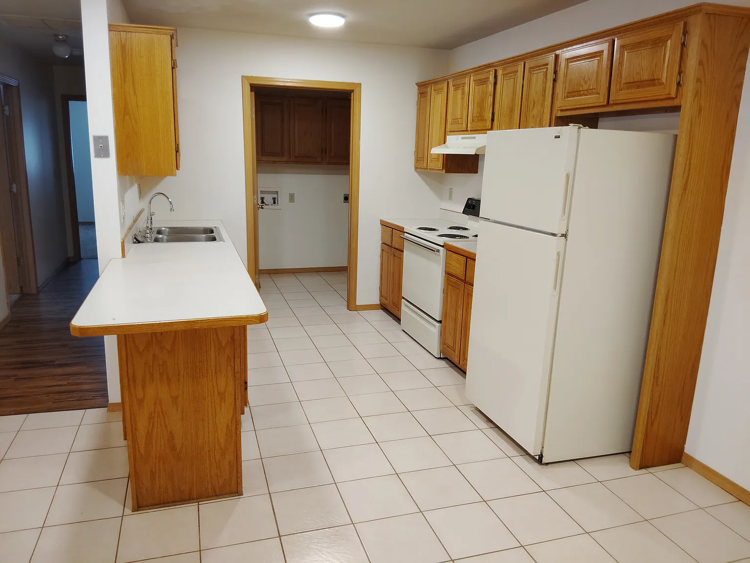 2 bed, 1100 sqft, $1,175 — Photo 4