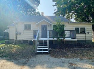 278 Oakdale Dr, Bay City, MI 48706