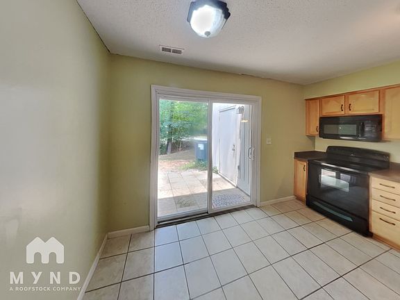 4th image of 100 Beaver Dam Ct