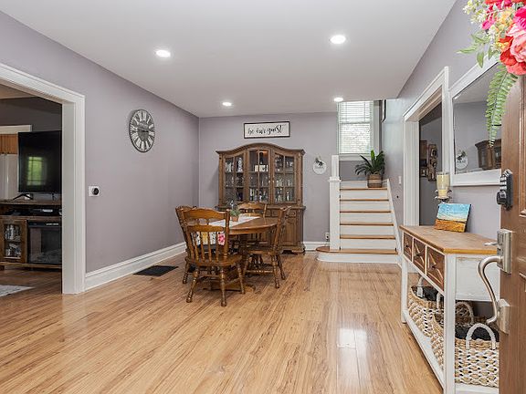 5th image of 30 Payne Pl