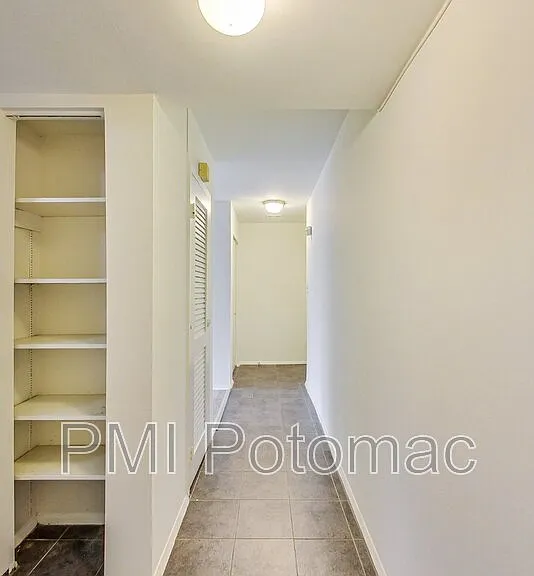 18600 Walkers Choice Rd #1 — Photo 9