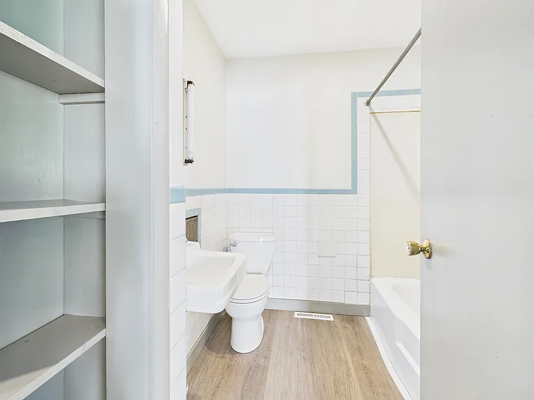 22199 Energy Hwy #2 — Photo 15