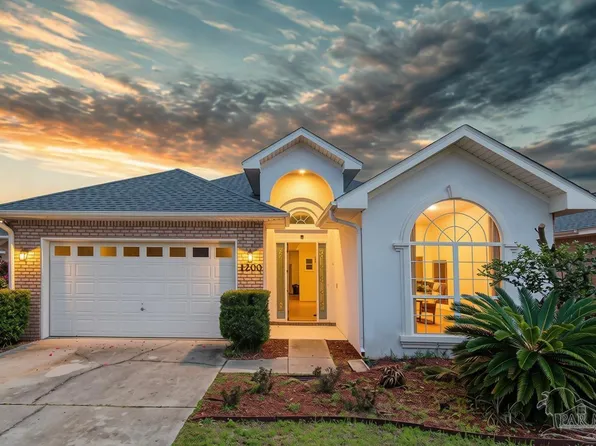 1200 Autumn Breeze Cir, Gulf Breeze, FL 32563