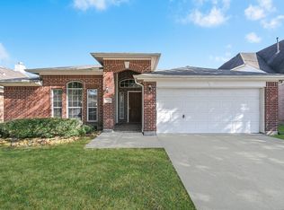 10002 Forest Spring Ln, Pearland, TX 77584