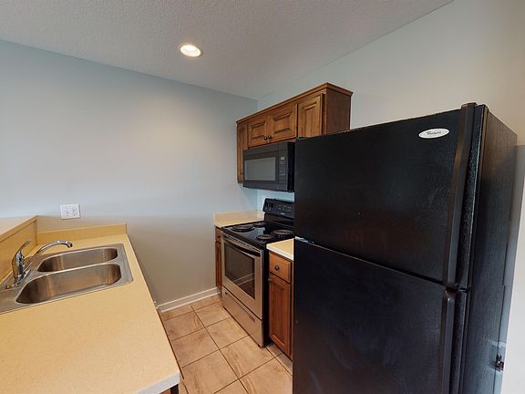 2nd image of 101 1st St #117