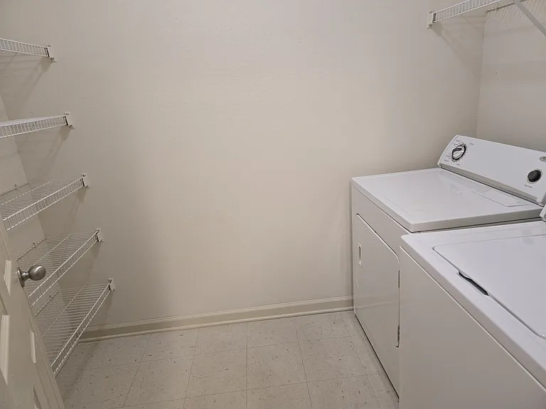 Northfield Ridge Apartments — Photo 30