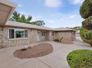 1502 La Vega Dr SW, Albuquerque, NM 87105