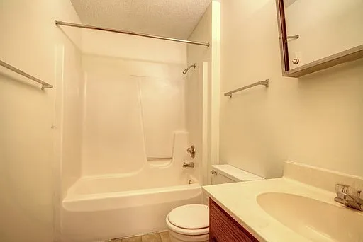 2525 Leeper Dr — Photo 7