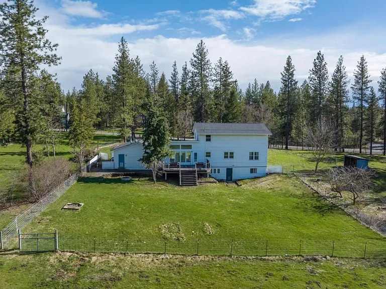 21910 W Bannock Ave — Photo 63