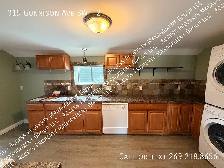 319 Gunnison Ave SW #2 — Photo 6