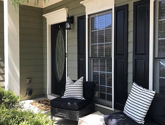 2nd image of 325 Mirramont Ct