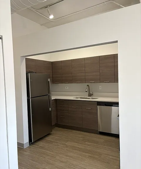 Downer Place Lofts — Photo 6