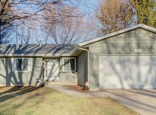 539 N Lyle Ave, Elgin, IL 60123