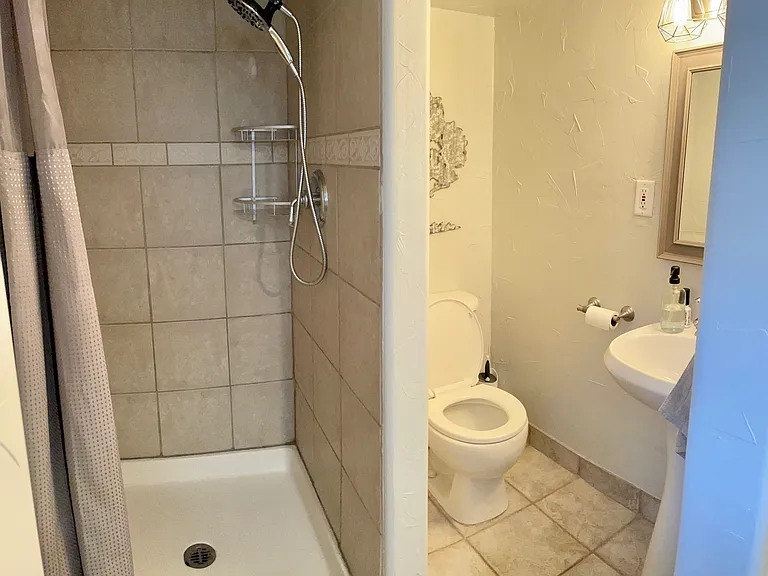 123 Teller Ave — Photo 9