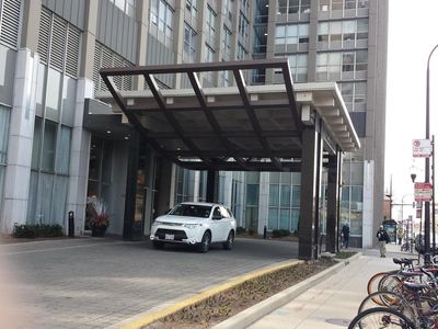 655 W Irving Park Rd APT 3511, Chicago, IL, 60613