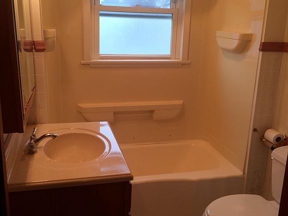 2nd image of 45 Center St