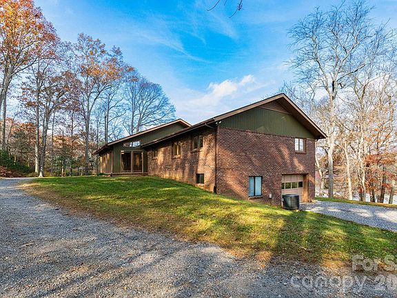 3rd image of 84 Joe Jenkins Rd