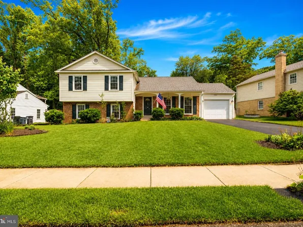 10907 Paynes Church Dr, Fairfax, VA 22032
