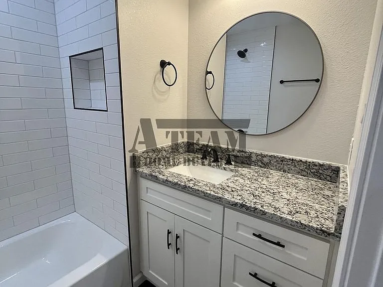 127 Guadalupe St — Photo 13