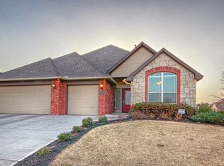 15525 Creek View Dr, Edmond, OK 73013