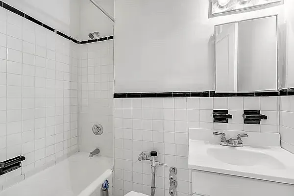 Rented by Coldwell Banker Reliable Real Estate | media 10