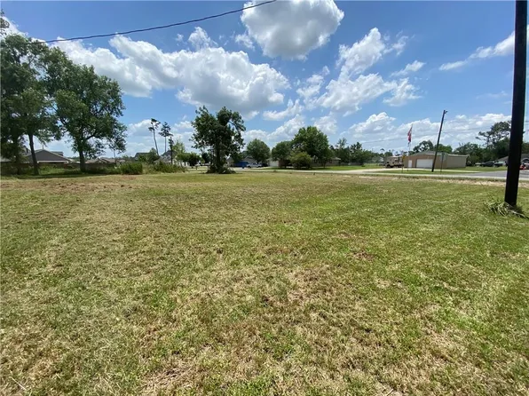 1387 Sistrunk Rd, Lake Charles, LA 70611