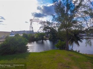 222 NW 14th Way, Dania, FL 33004