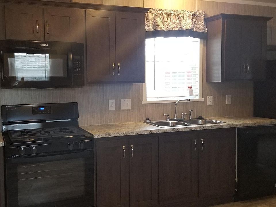 2nd image of 9976 Mallard Cove Ct