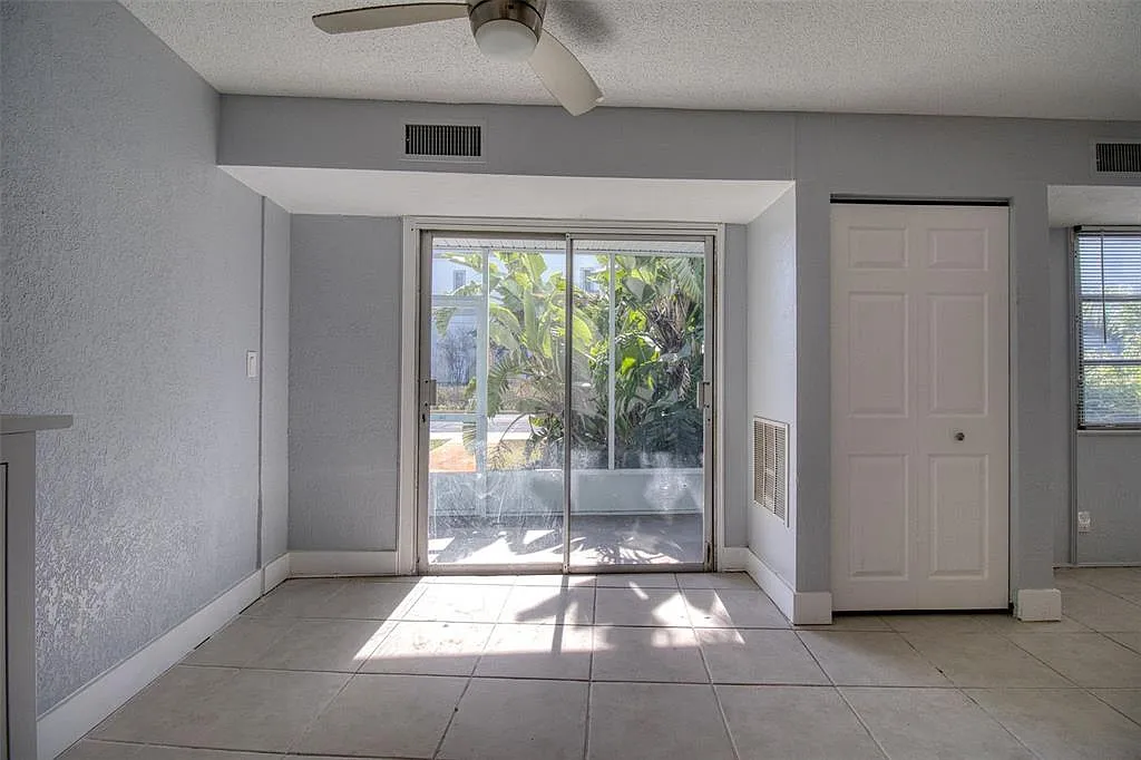 1 bed, 1.0 bath, 708 sqft, $1,250 — Photo 4