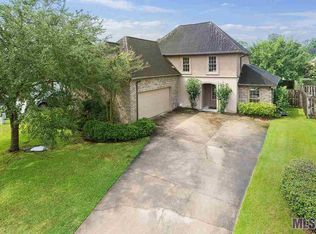 18107 Pine Ridge Dr, Prairieville, LA 70769