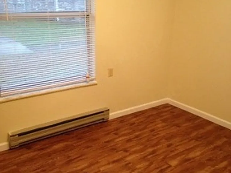 307 E Hackberry St — Photo 8