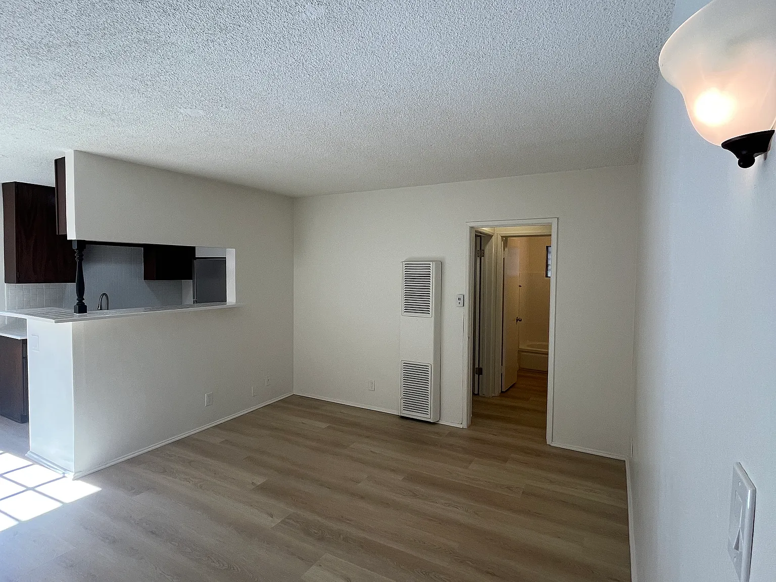 1 bed, $2,095 — Photo 3