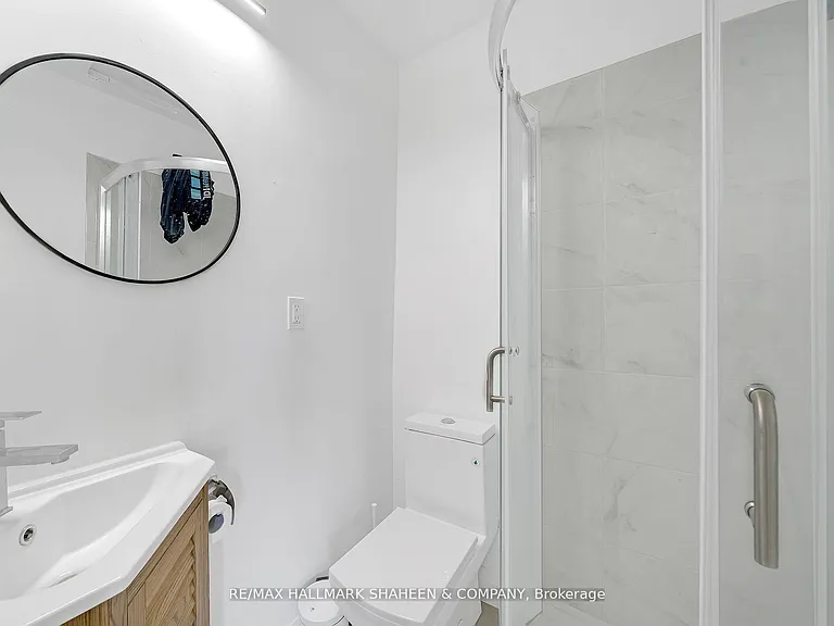 203 Quebec St — Photo 13