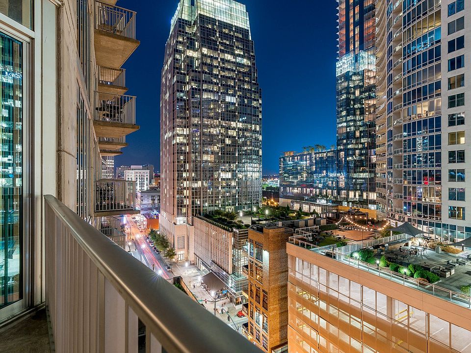 1st image of 301 Demonbreun St Unit 1209