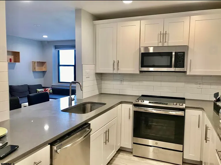 101 S Raleigh Ave #325 — Photo 3