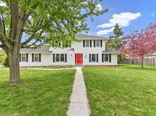 4395 S Delphine Dr, New Berlin, WI 53151