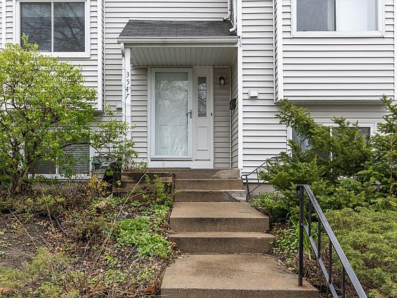 3rd image of 3547 Aldrich Ave S #200