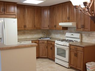 20 Willow Ct, Hamilton, NJ 08619