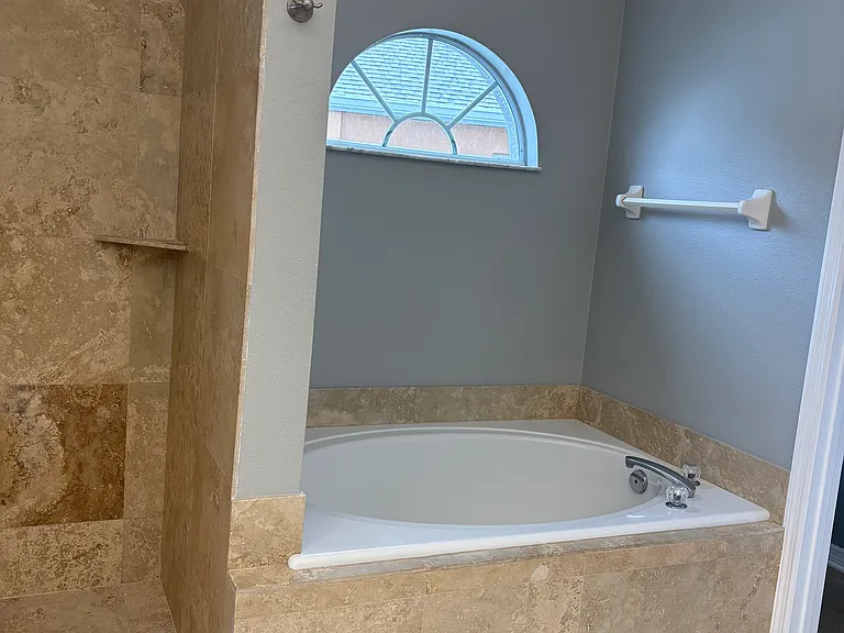 18139 Leafwood Cir — Photo 18