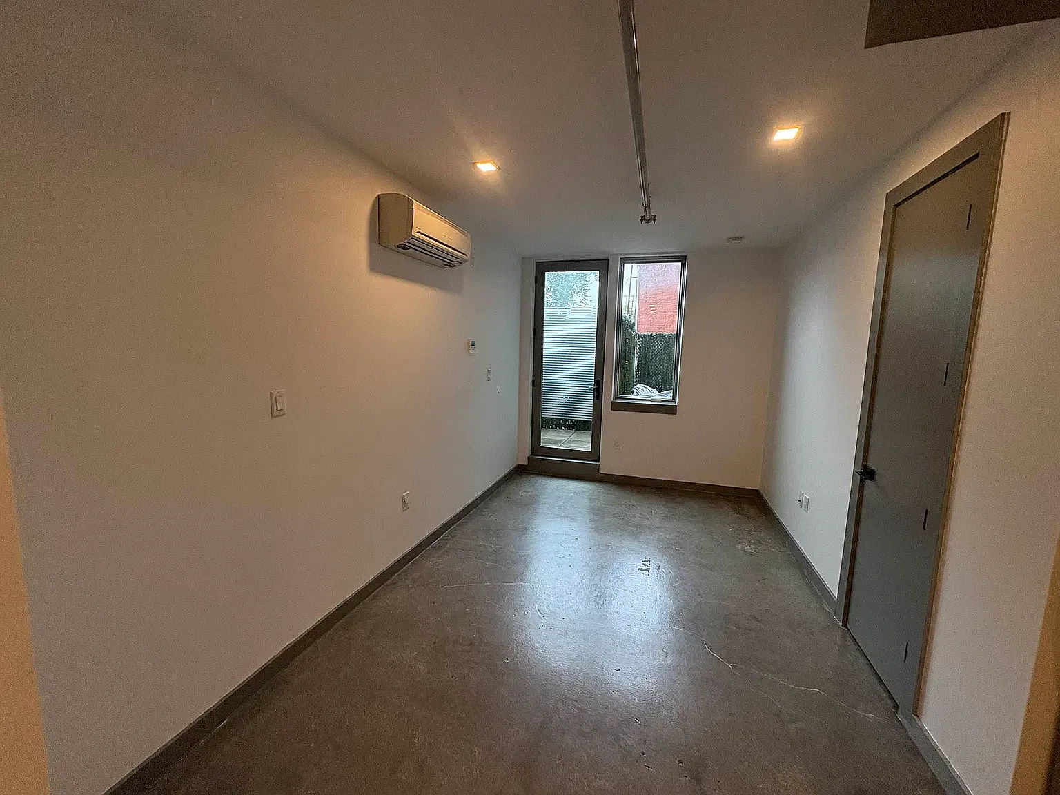 410 Tompkins Avenue — Photo 3