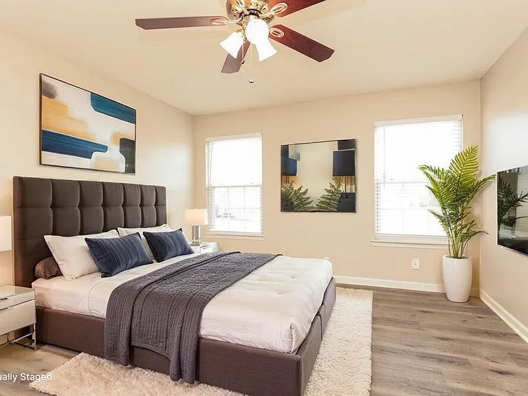1316 S Hampton Ct — Photo 10